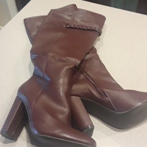 High heel boots